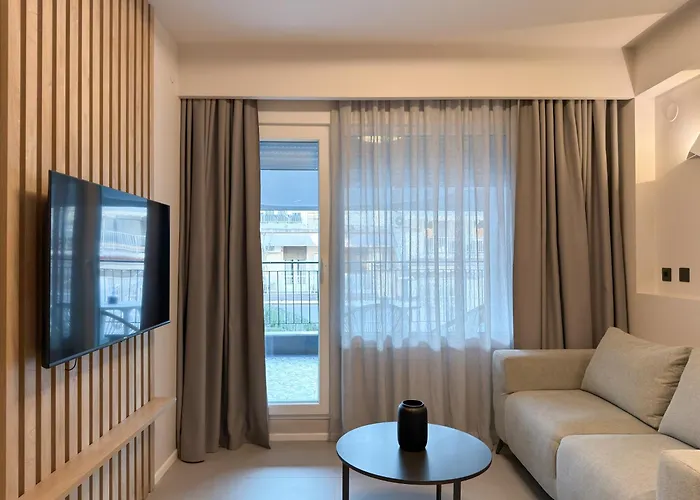 Two Entire Liv Luxury A-b