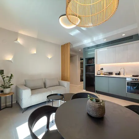 Liv Luxury A-b Daire *