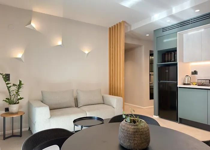 Two Entire Liv Luxury A-b * Tesalónica