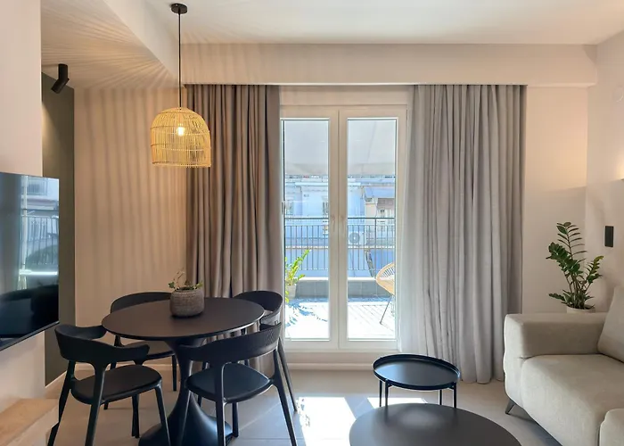 Two Entire Liv Luxury A-b Appartement