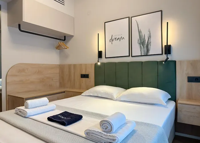 Апартаменты Two Entire Liv Luxury A-b *