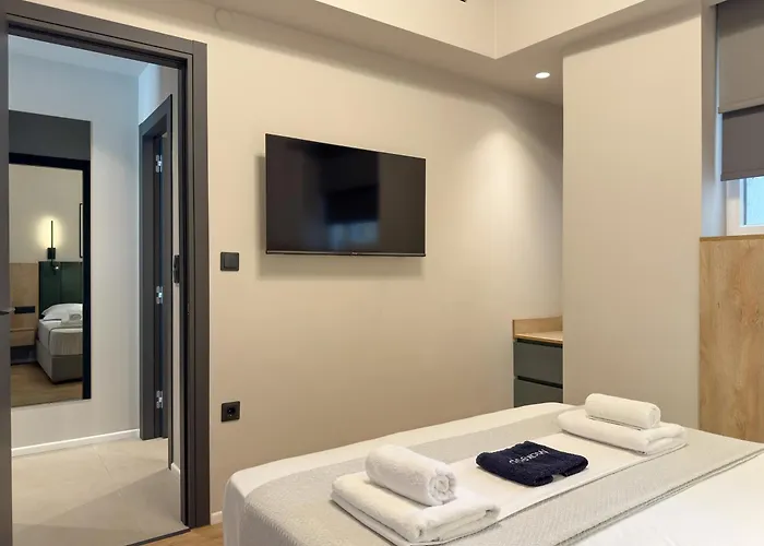 Апартаменты Two Entire Liv Luxury A-b
